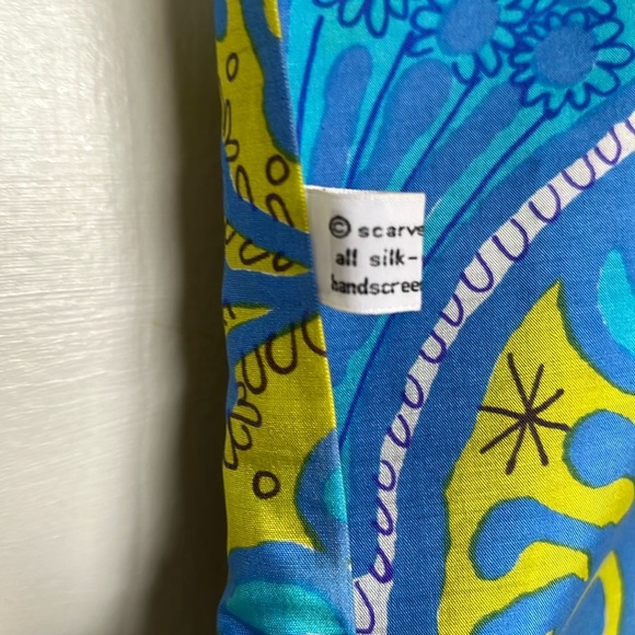 Vintage Vera Neuman Paisley Silk Blue Yellow Scarf - Picture 4 of 8